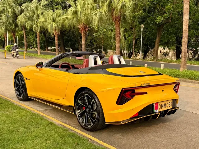 MG MG Cyberster 2024 520km Legendary AWD Version — Фото автомобиля 8