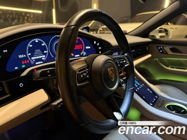 Porsche Taycan Taycan Khan — Фото автомобиля 9