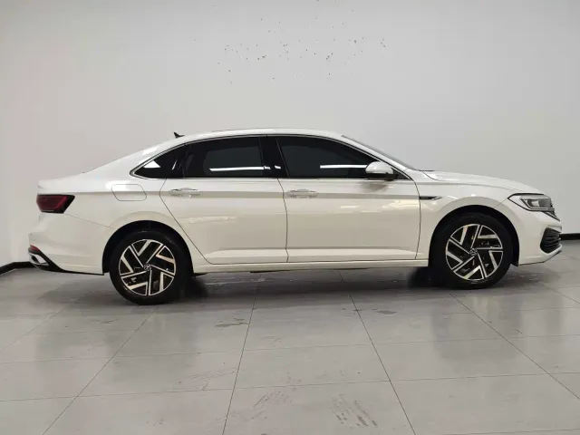 Volkswagen Sagitar — Фото автомобиля 4