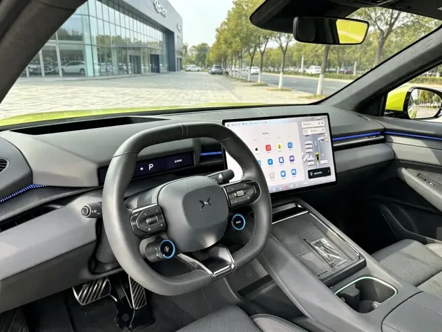Xpeng P7 — Фото автомобиля 6