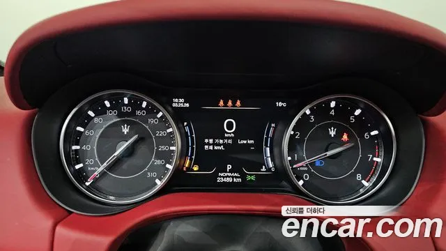 Maserati Ghibli — Фото автомобиля 8