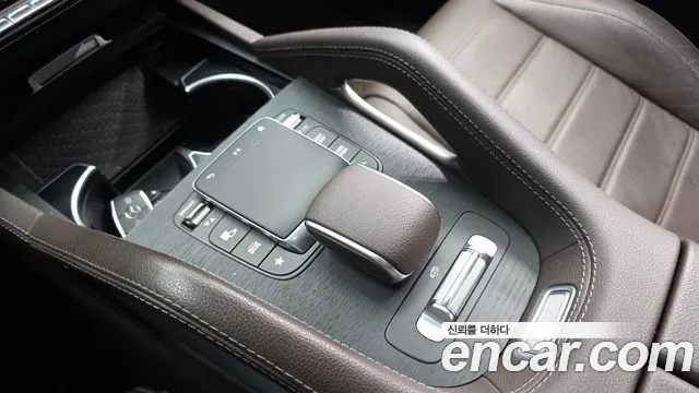 Mercedes-Benz GLE-Class — Фото автомобиля 18