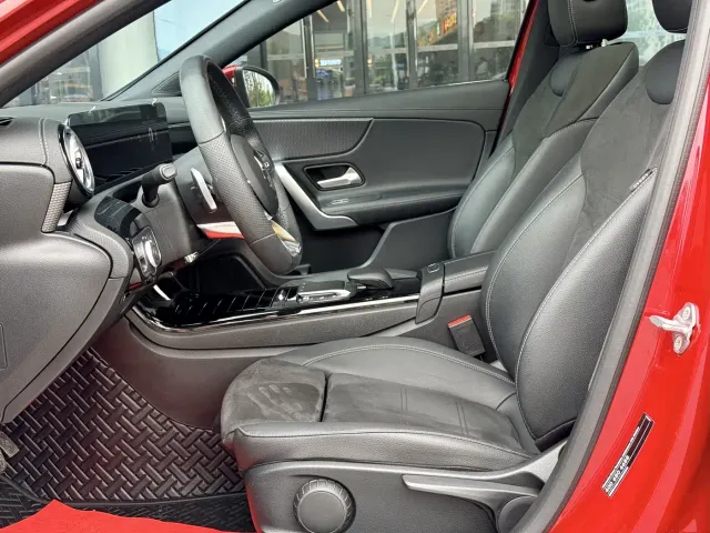 Mercedes-Benz A-Class — Фото автомобиля 14