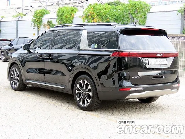 Kia Carnival 4th Gen — Фото автомобиля 3