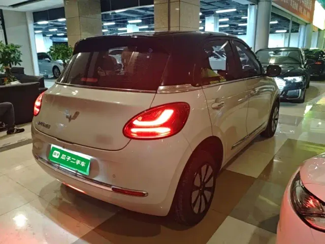 Wuling Bingo — Фото автомобиля 6