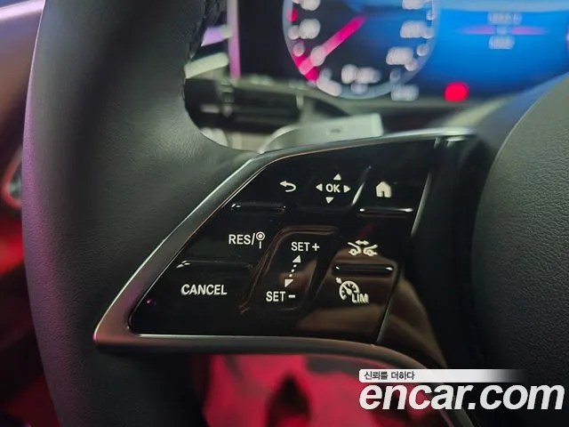 Mercedes-Benz E-Class — Фото автомобиля 12