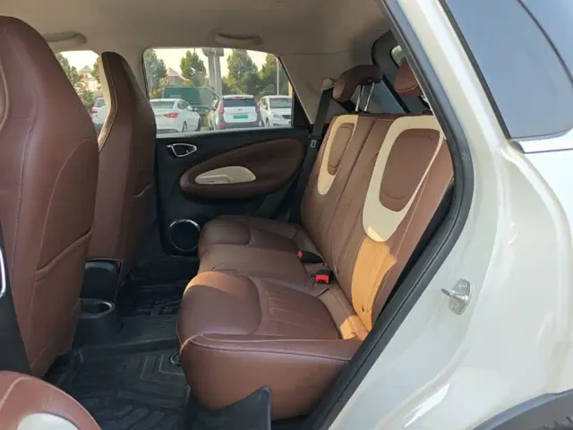 Wuling Bingo — Фото автомобиля 16