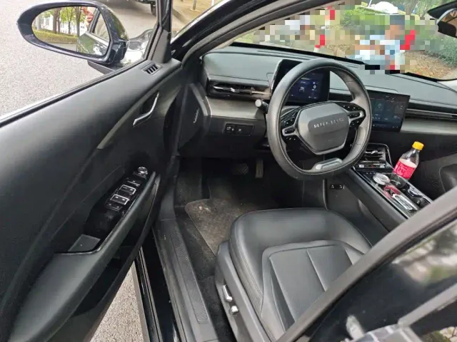 Wuling Starlight — Фото автомобиля 12