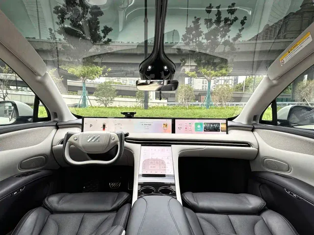 IM Motors IM LS7 2023 Model 90kWh Elite RWD Edition — Фото автомобиля 4