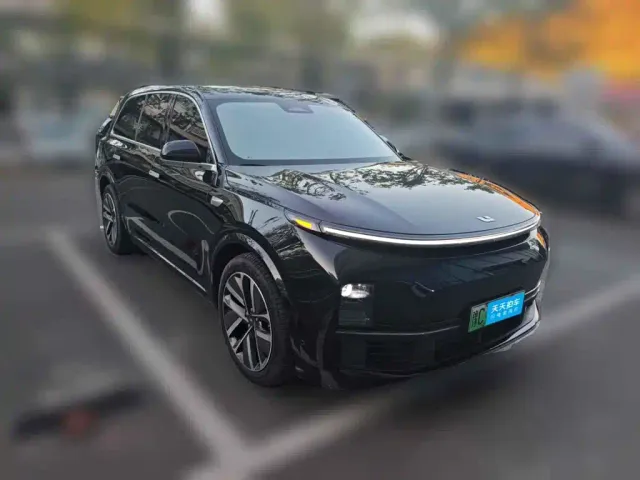 Li Auto L9 — Фото автомобиля 3