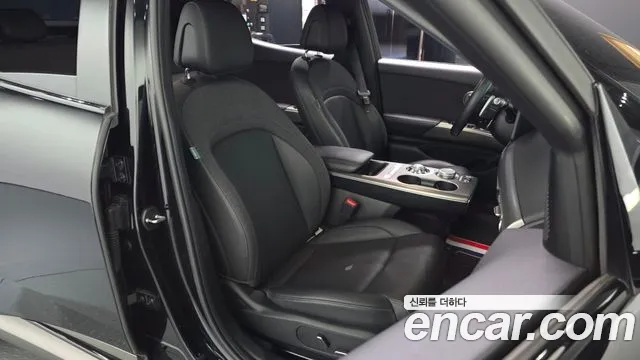 Genesis GV60 — Фото автомобиля 10