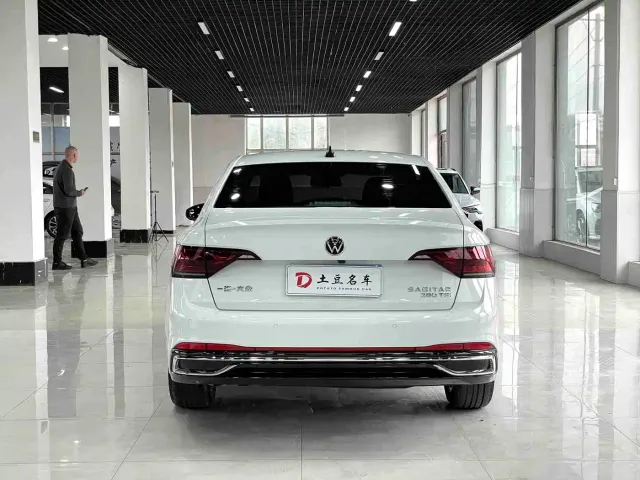 Volkswagen Sagitar — Фото автомобиля 5
