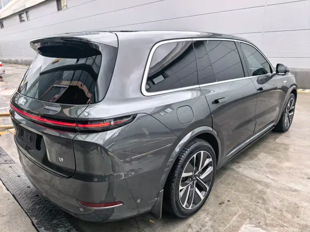 Li Auto L9 — Фото автомобиля 6