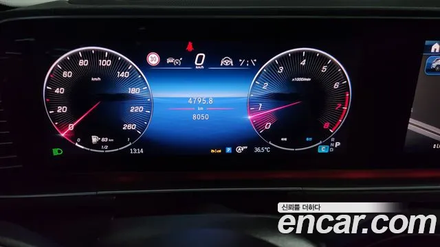 Mercedes-Benz GLE-Class — Фото автомобиля 8
