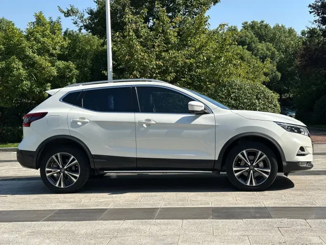 Nissan Qashqai — Фото автомобиля 17