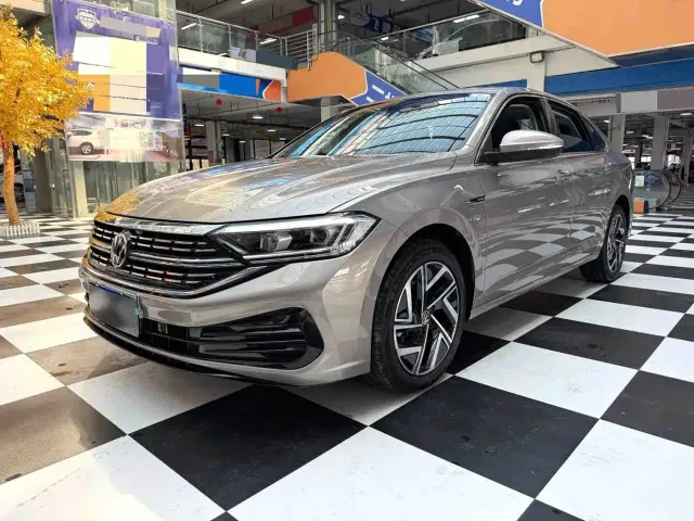 Фотография автомобиля — Volkswagen Sagitar