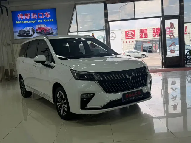 Wuling Jiachen — Фото автомобиля 3