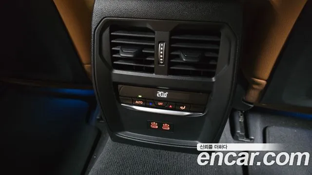 BMW 3-Series 3 серия (G20) 320i Touring M Sport — Фото автомобиля 24