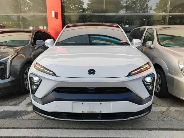 Nio EC6 — Фото автомобиля 2