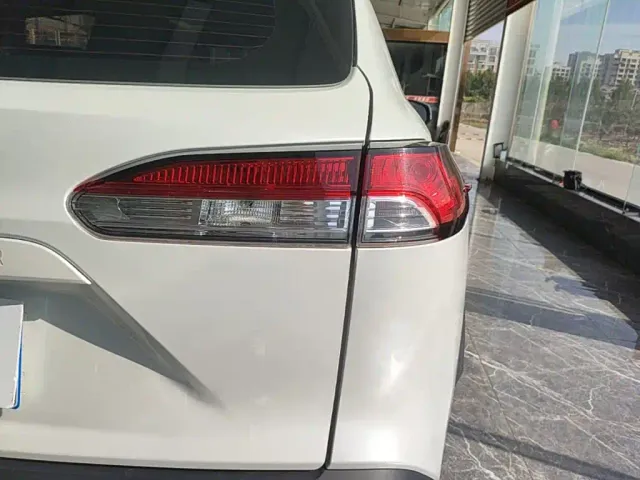 Toyota Frontlander — Фото автомобиля 7