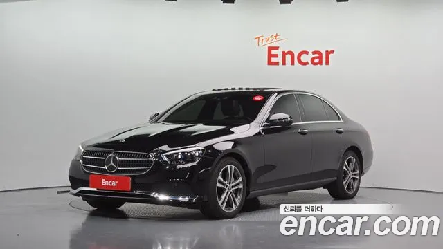 Фотография автомобиля — Mercedes-Benz E-Class W213