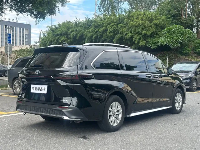 Toyota Granvia — Фото автомобиля 4