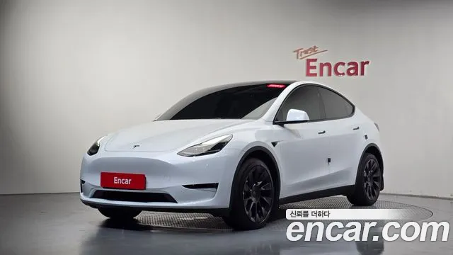Фотография автомобиля — Tesla Model Y