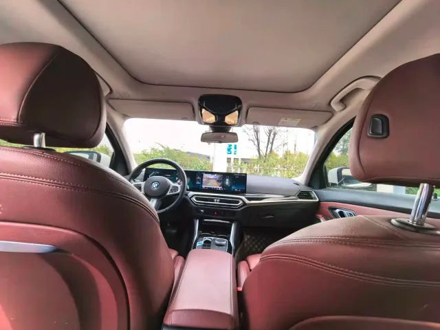 BMW i3 — Фото автомобиля 17