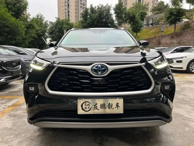 Toyota Highlander — Фото автомобиля 2