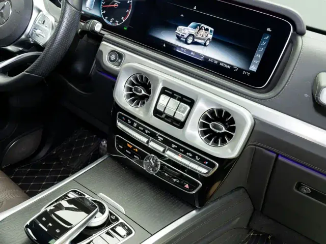 Mercedes-Benz G-Class — Фото автомобиля 16