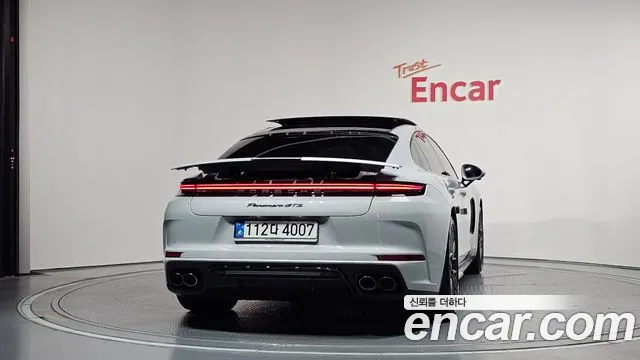 Porsche Panamera Panamera (976) — Фото автомобиля 3