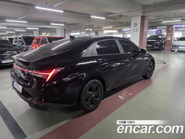 Hyundai AVANTE Avante (CN7) — Фото автомобиля 5