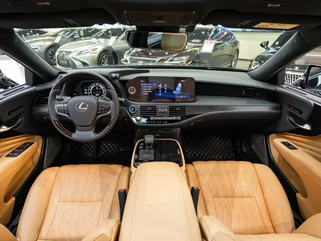 Lexus LS — Фото автомобиля 13
