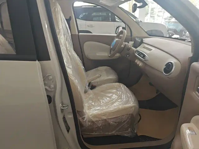 Wuling Hongguang Mini EV — Фото автомобиля 24
