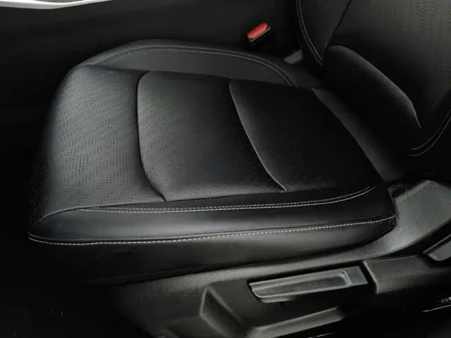 Geely Emgrand — Фото автомобиля 20