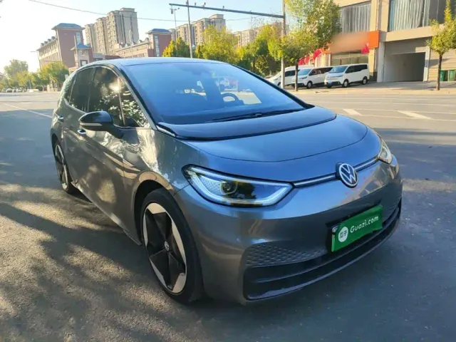 Volkswagen ID.3 — Фото автомобиля 3