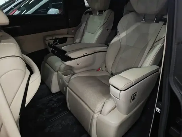 Toyota Alphard — Фото автомобиля 16