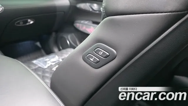 Genesis GV70 2.5T Бензин 2WD — Фото автомобиля 25