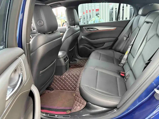 Cadillac CT5 — Фото автомобиля 14