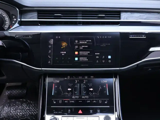 Audi A8 — Фото автомобиля 10
