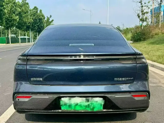 Geely Galaxy Xingyao 8 — Фото автомобиля 8