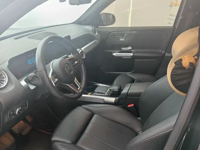 Mercedes-Benz EQB — Фото автомобиля 9
