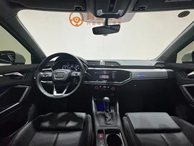 Audi Q3 — Фото автомобиля 13