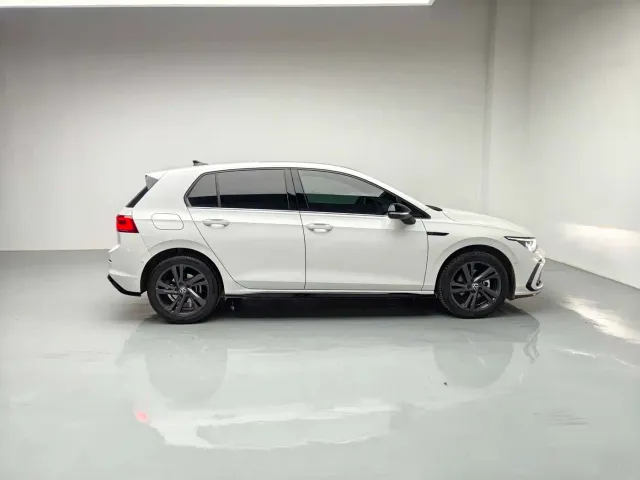 Volkswagen Golf — Фото автомобиля 8