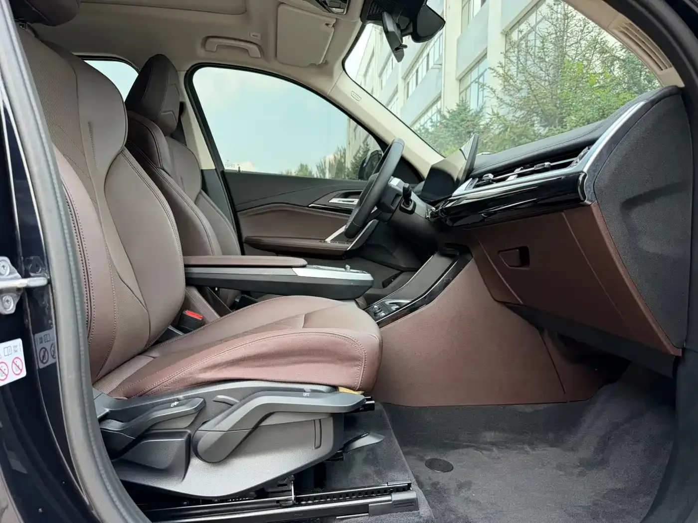 BMW BMW X1 2023 sDrive20Li X Design Package — Фото автомобиля 15
