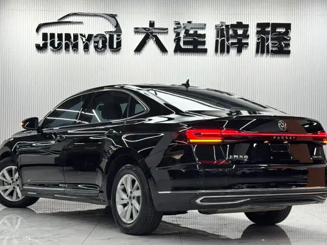Volkswagen Passat — Фото автомобиля 6