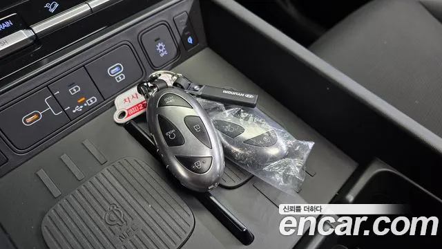 Hyundai Santa Fe MX5 — Фото автомобиля 21