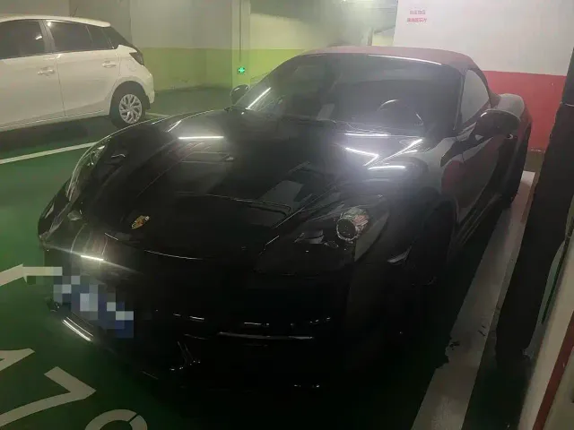 Фотография автомобиля — Porsche 718
