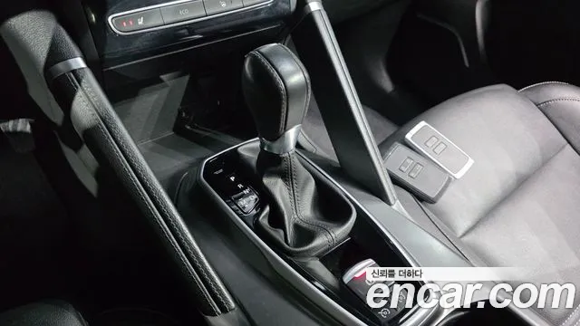 Renault-KoreaSamsung QM6 Новый QM6 2.0 LPe LE Signature 2WD — Фото автомобиля 9