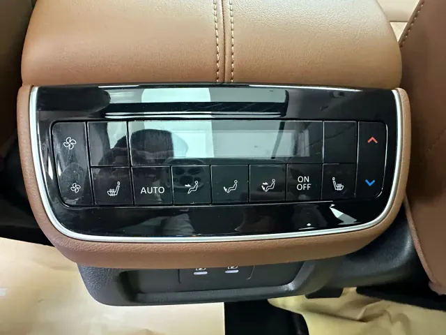 Nissan Terra — Фото автомобиля 15